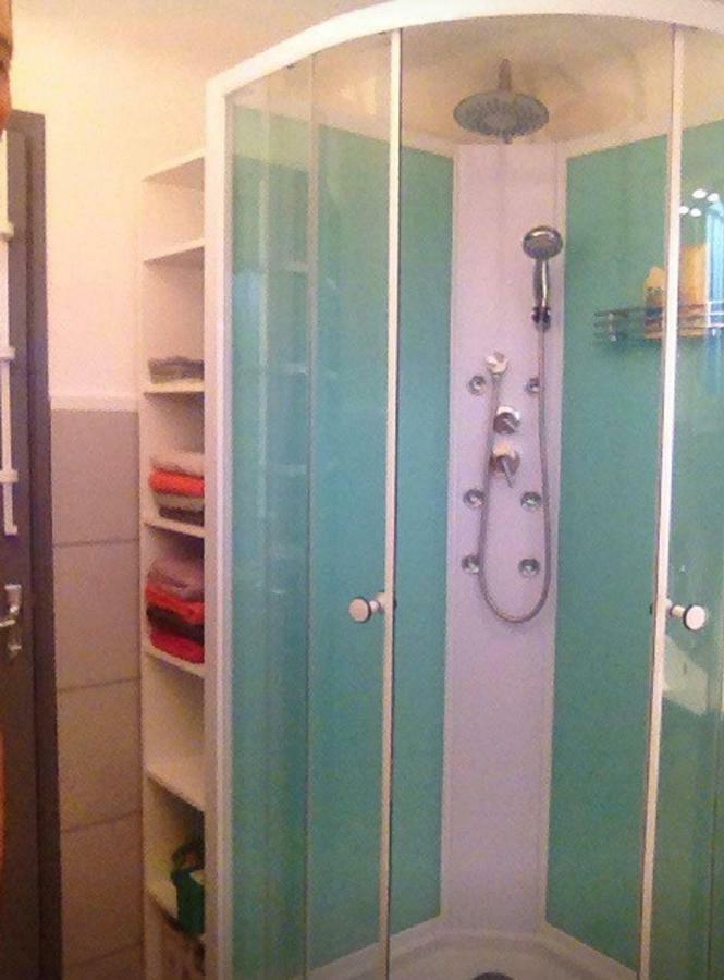 Appartement Tout Confort Avec Parking Ferme อาร์ลส์ ภายนอก รูปภาพ